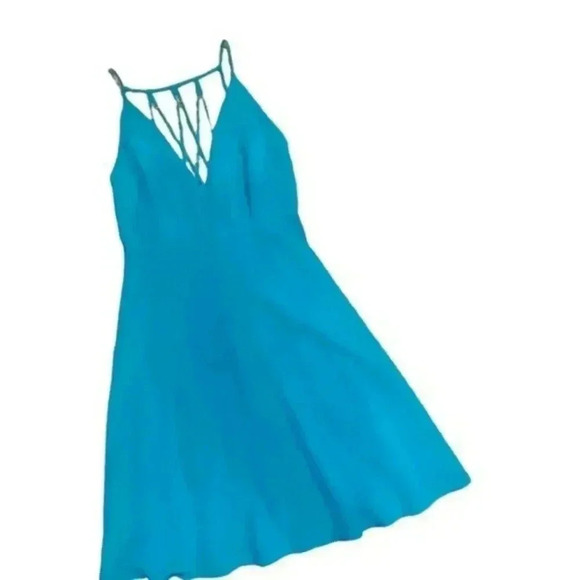 Forever 21 SUMMER DRESS FOR DATE NIGHT OR OUT WITH GIRLS!! - Picture 3 of 8